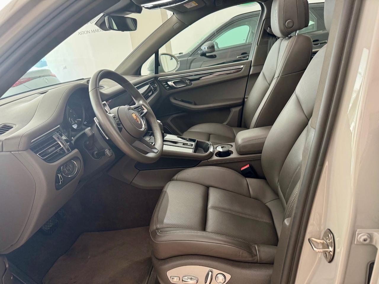 Porsche Macan 2.0 GTS LOOK