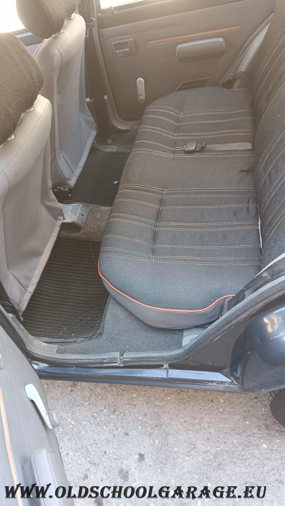 Peugeot 205 954 5 porte Look