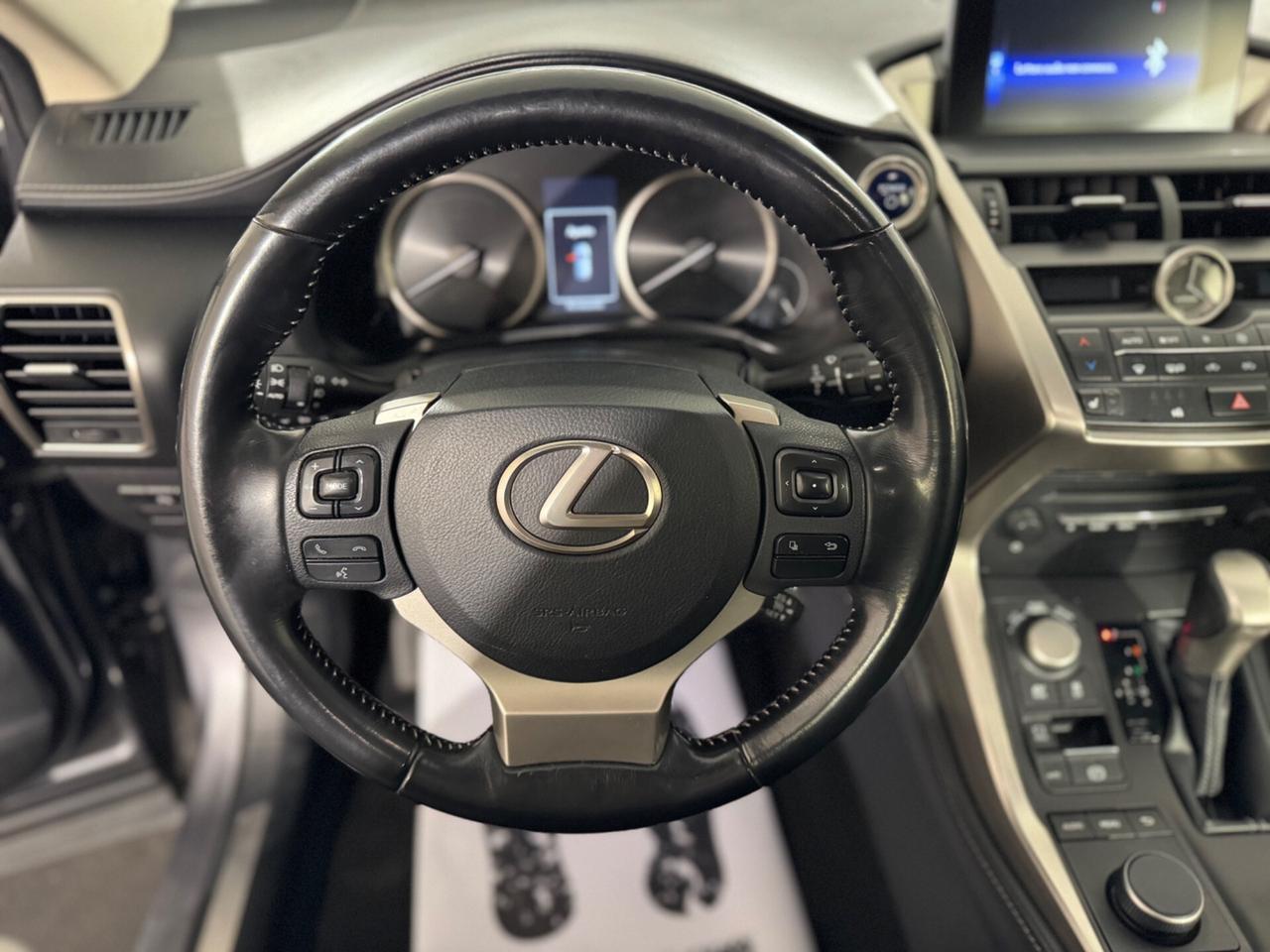 Lexus NX 300h Hybrid 4WD Luxury TAGLIANDI CERTIFICATI LEXUS