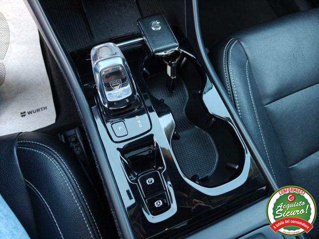 VOLVO XC40 D3 AWD Geartronic Inscription