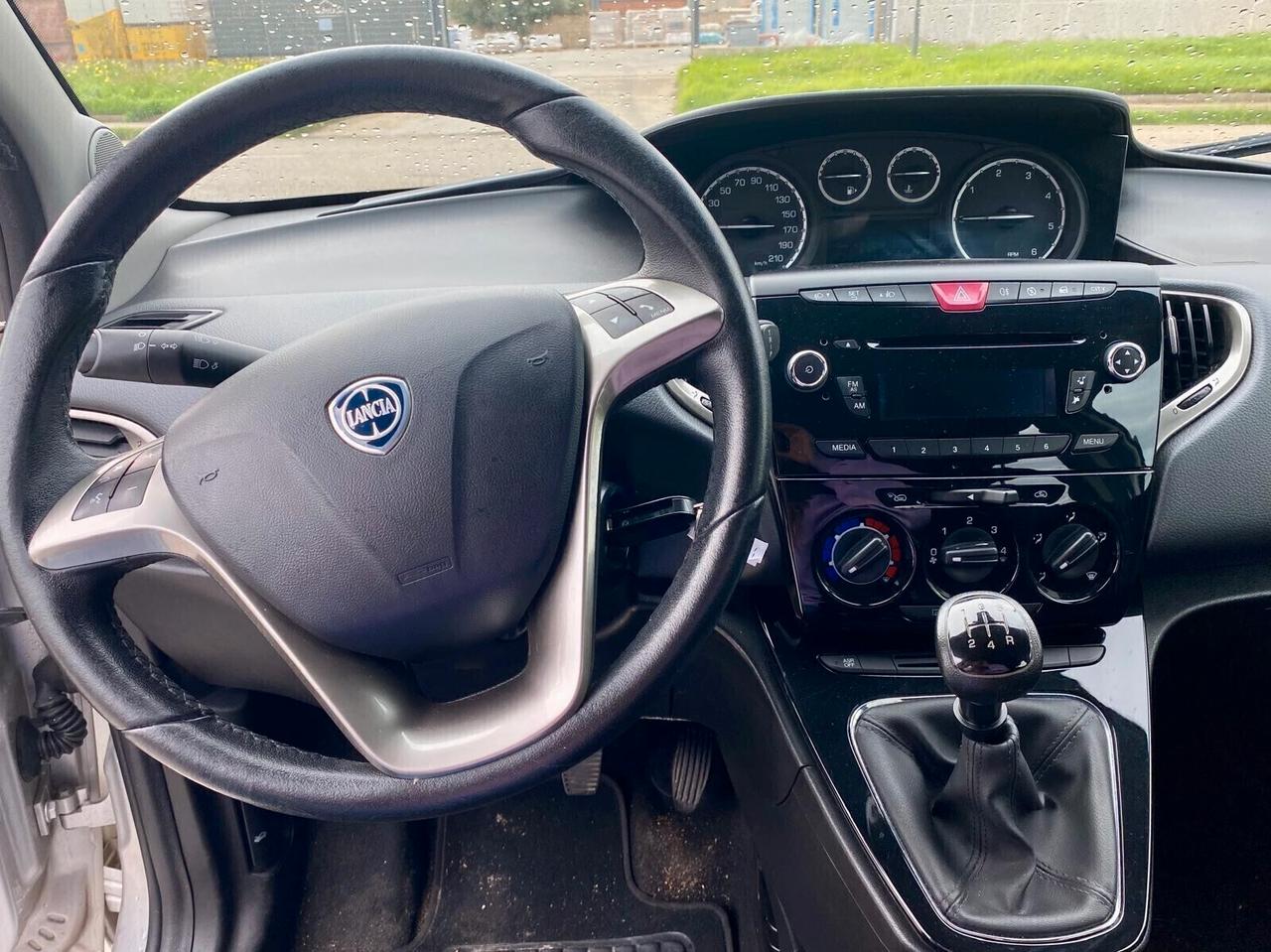 Lancia Ypsilon 1.3 MJT 16V 95 cv. 5 porte S&S Gold