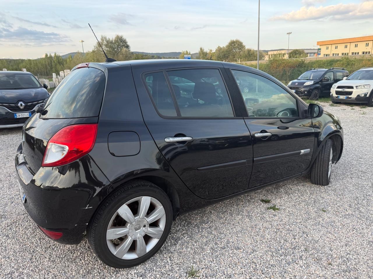 Renault Clio 1.2 16V 5 porte Luxe