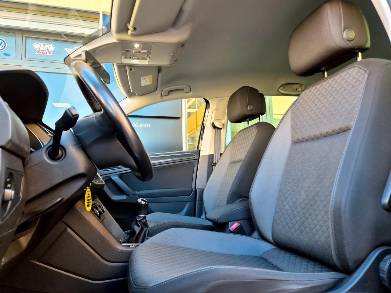 Volkswagen Tiguan 1.6 TDI SCR Sport BlueMotion Technology R-Line Edition