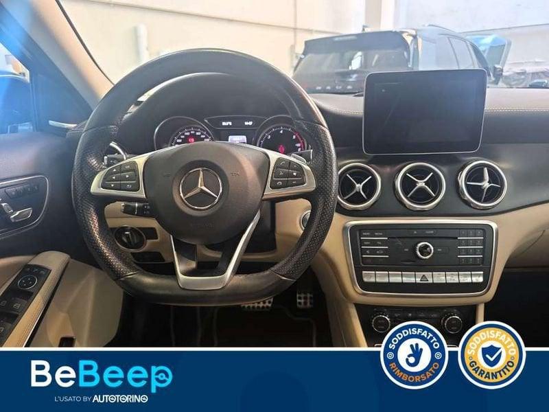 Mercedes-Benz GLA 200 D PREMIUM 4MATIC AUTO