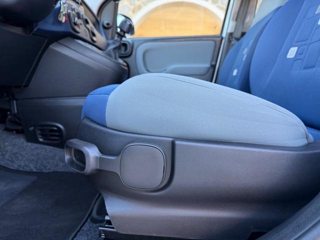 FIAT Panda 1.2 LOUNGE+TELEFONO+VOLANTE MULTIFUNZIONE+5POSTI