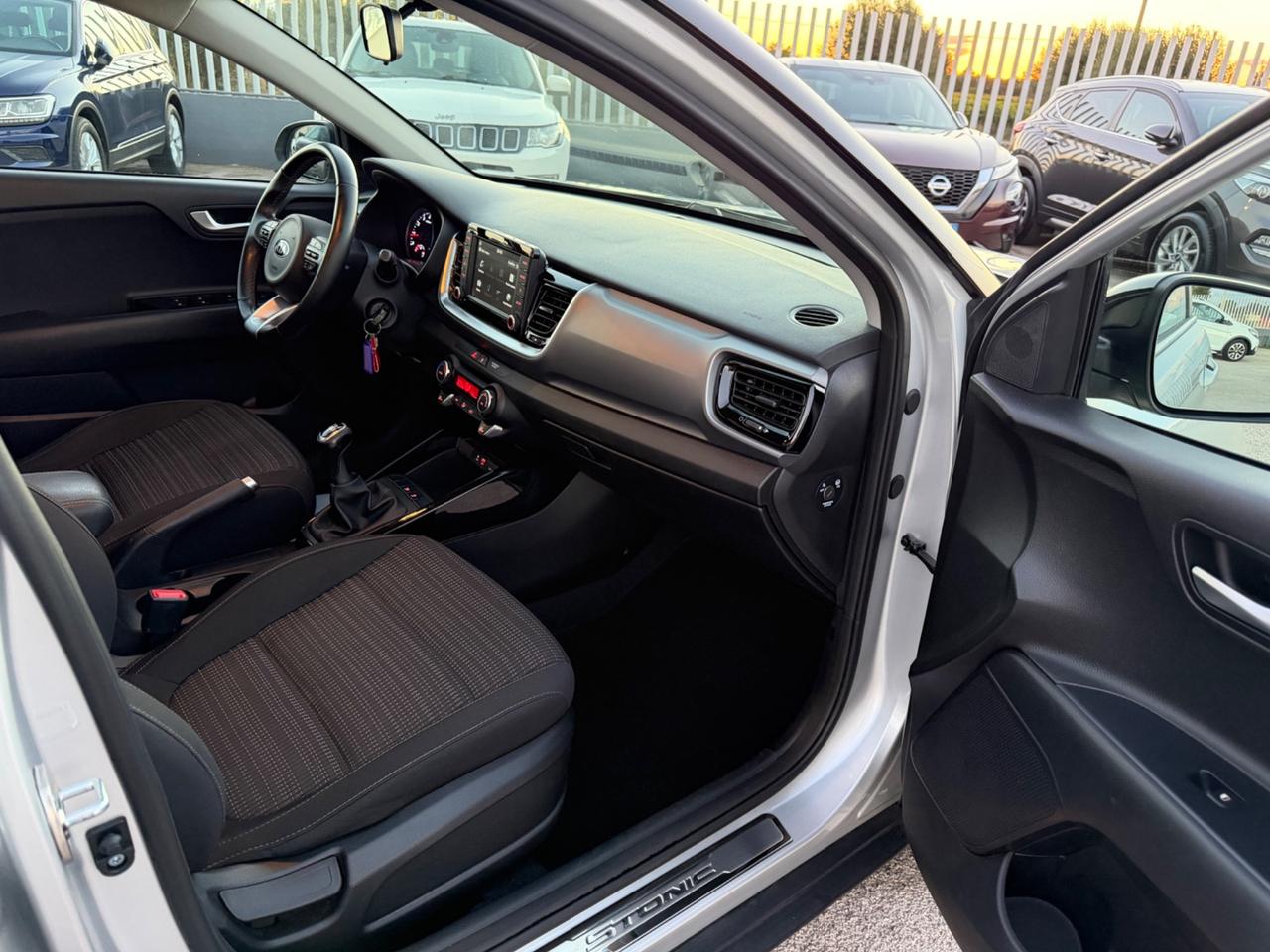 KIA STONIC 1.4 MPI 100 CV STYLE PACK FULL LED NY19