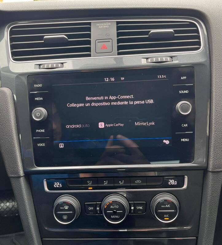 Volkswagen Golf 1.5 tgi Business 130cv dsg