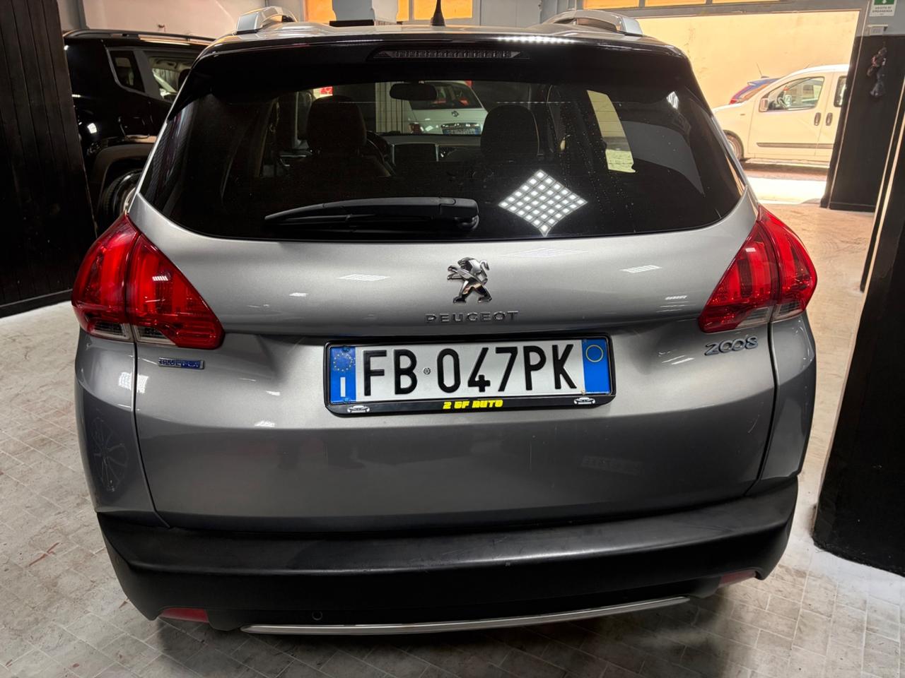 Peugeot 2008 BlueHDi 100 Allure