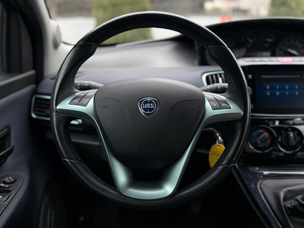 Lancia Ypsilon 1.0 FireFly 5 porte S&S Hybrid Alberta Ferretti