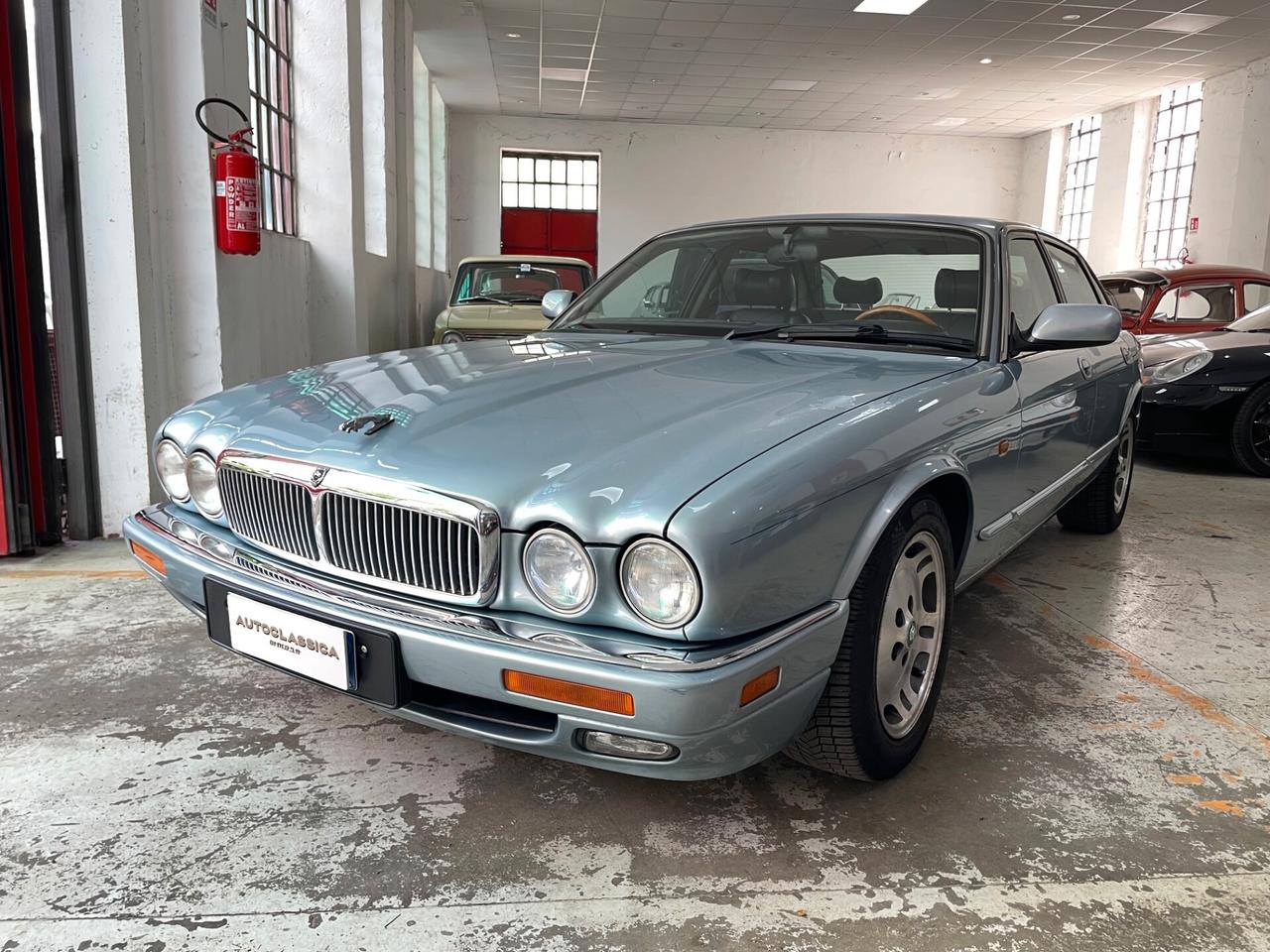 Jaguar XJ 4.0 cat Executive GPL!!!