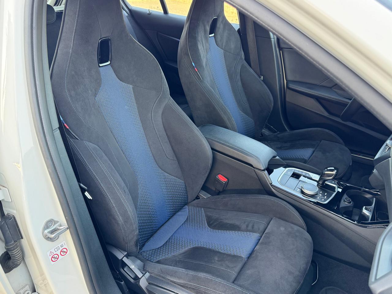 Bmw 118 118d 5p. Msport
