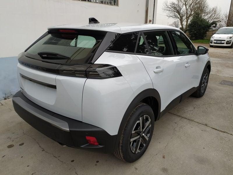 Peugeot 2008 100 Style NAVIGAT Zero Interessi