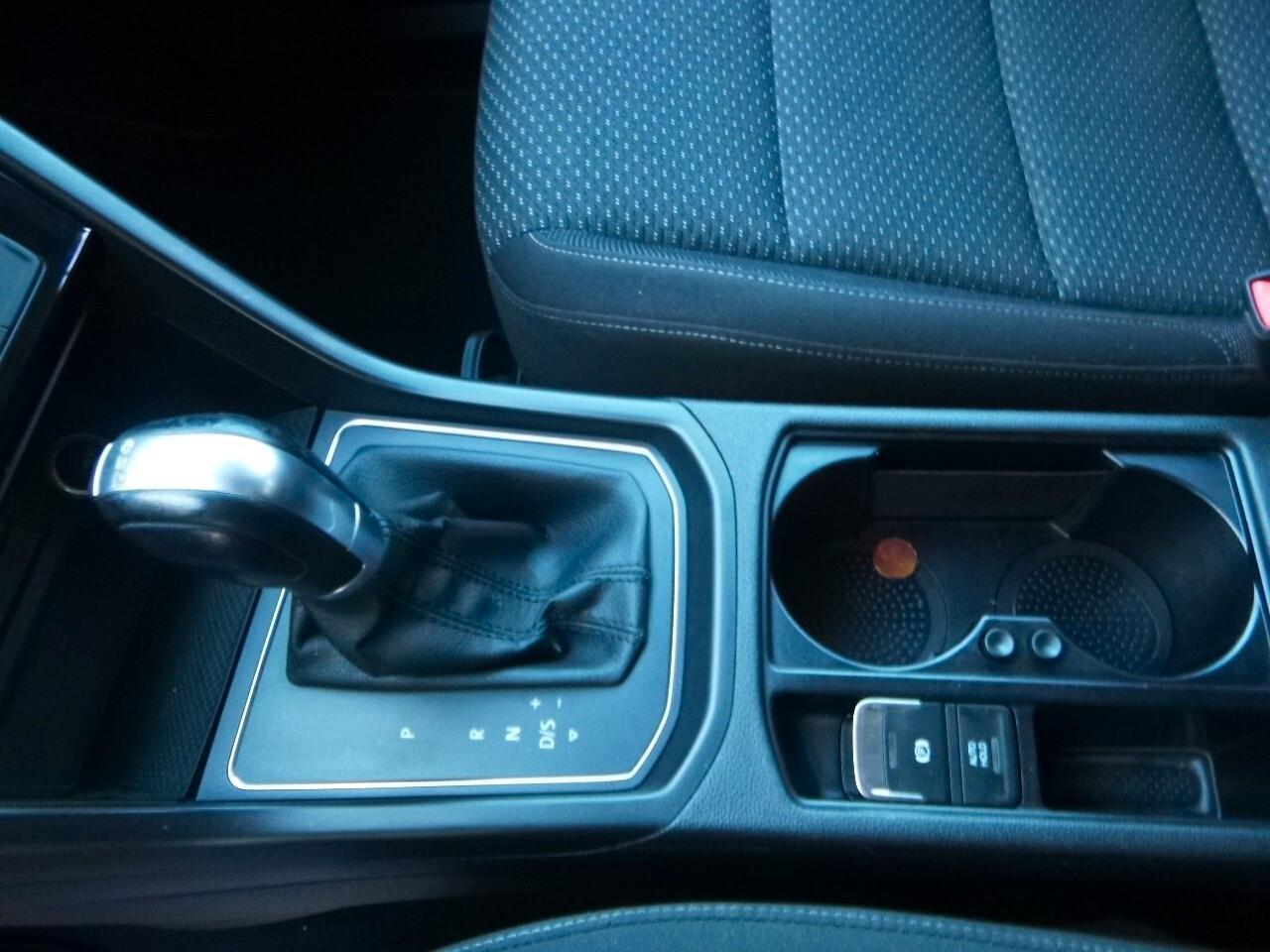 Volkswagen Touran 1.6 TDI 115 CV SCR DSG Executive BlueMotion Tech.