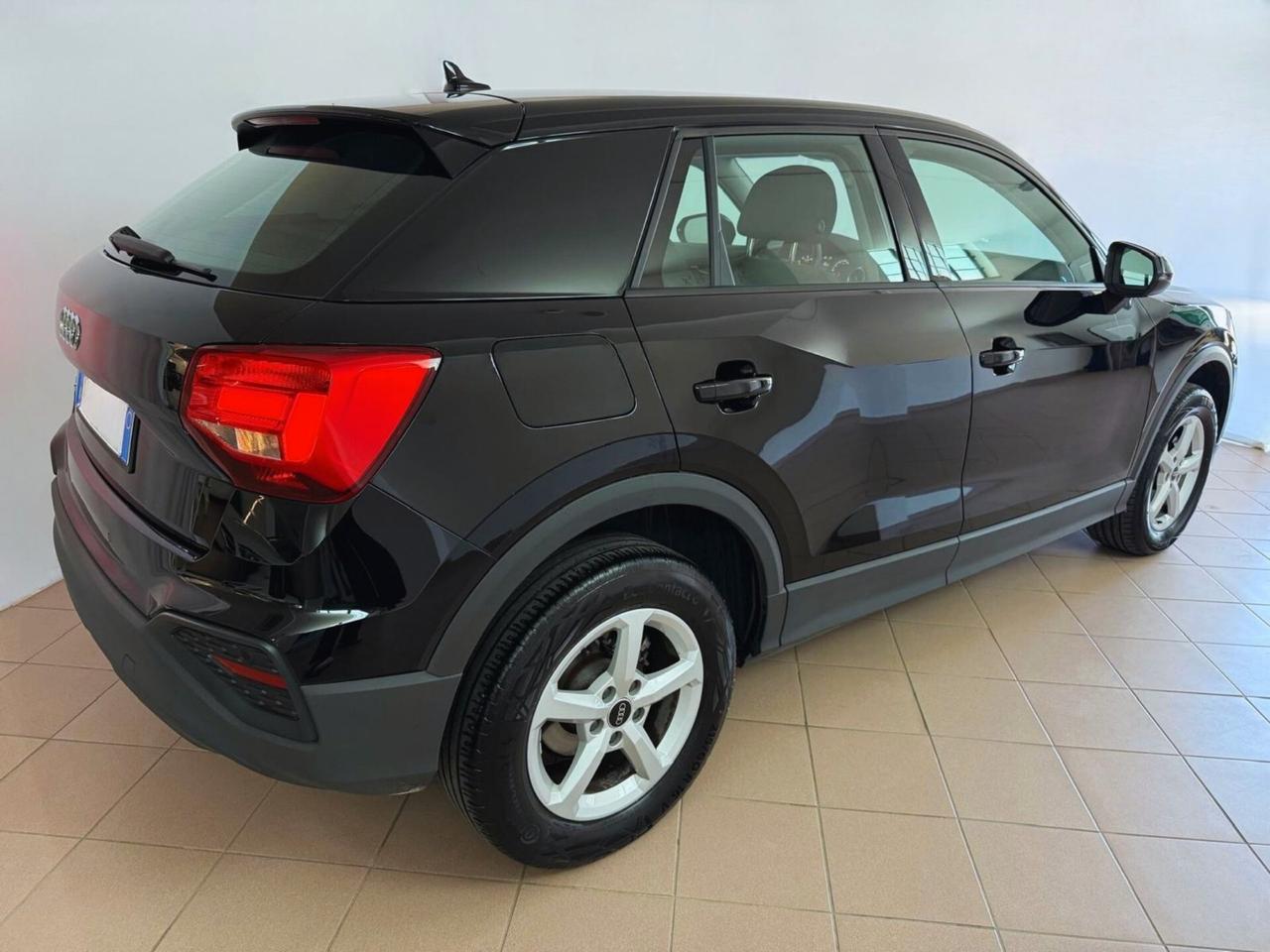 Audi Q2 30 TFSI Business