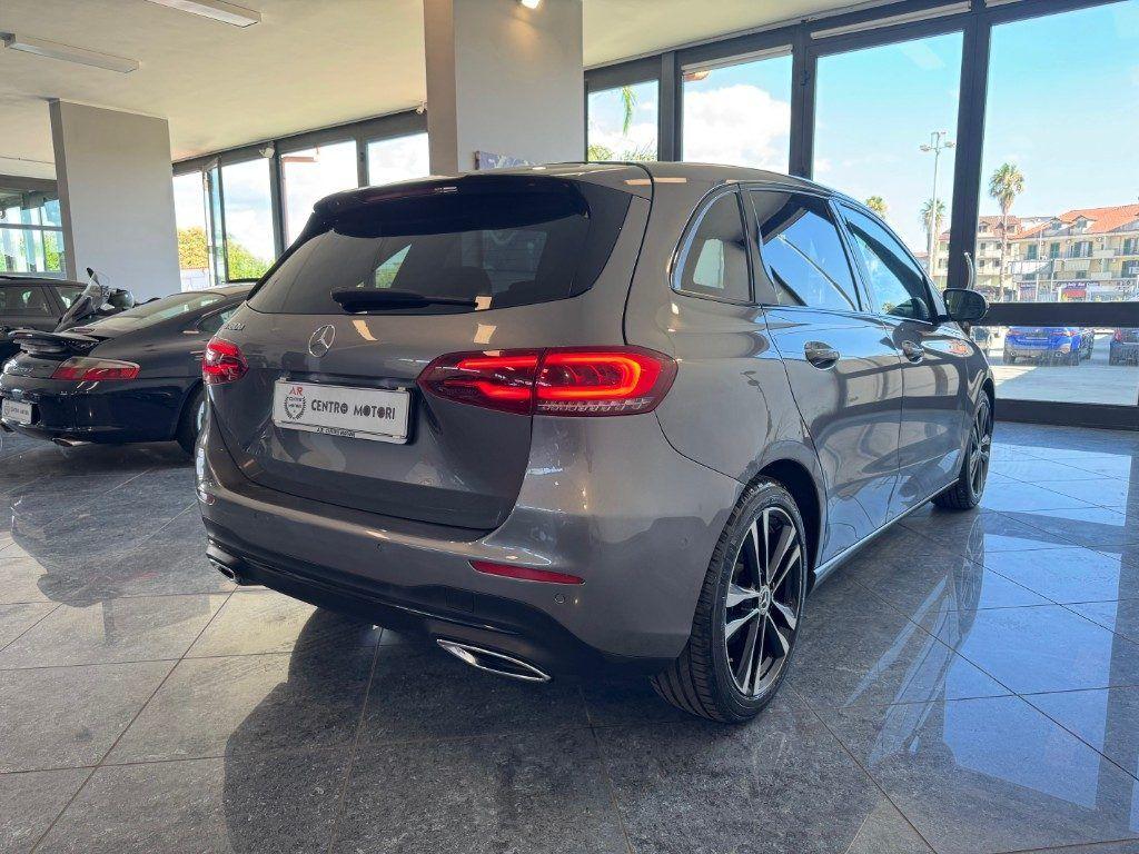 Mercedes-Benz B 180 d Automatic Sport Plus Night Pack Cockpit Full