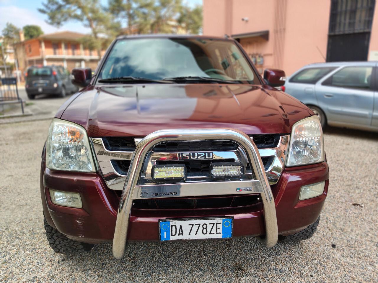 Isuzu D-Max 3.0 TD 4WD LS Aut. + Gancio
