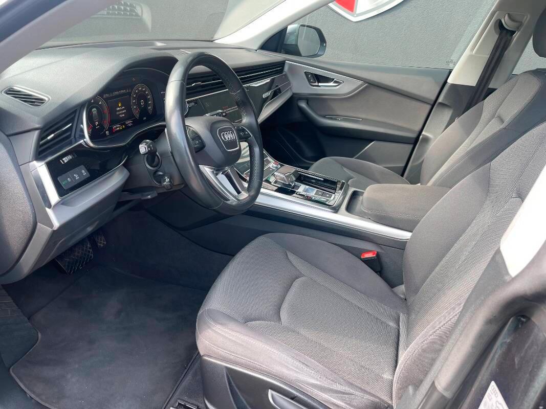 Audi Q8 45 3.0 tdi mhev tiptronic