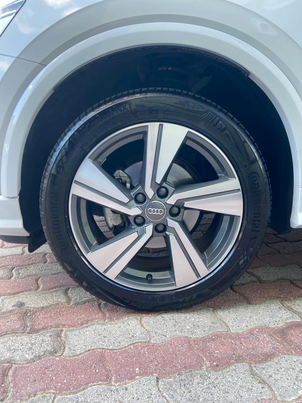 Audi Q2 30 1.6 tdi 116cv S-Tronic Admired