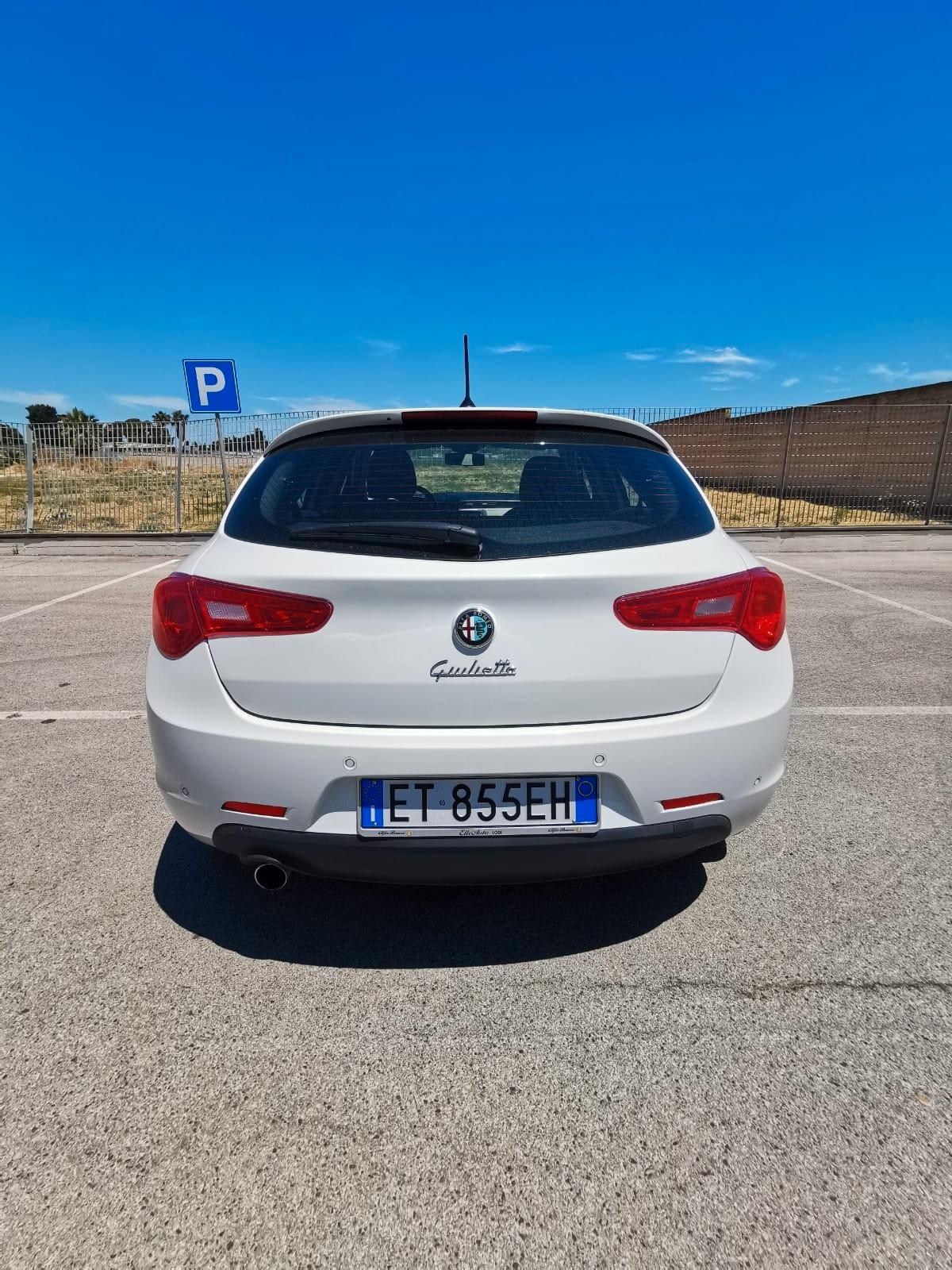 Alfa Romeo Giulietta 1.6 JTDm-2 105 CV Distinctive