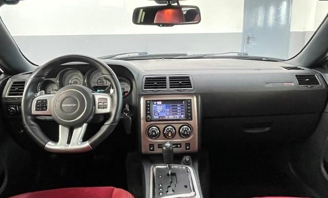 Dodge Challenger 6.4 v8 srt