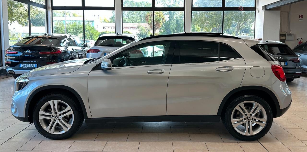 MERCEDES - BENZ GLA 180 d AUTO *TETTO*NEOPATENTATI*CAMERA*