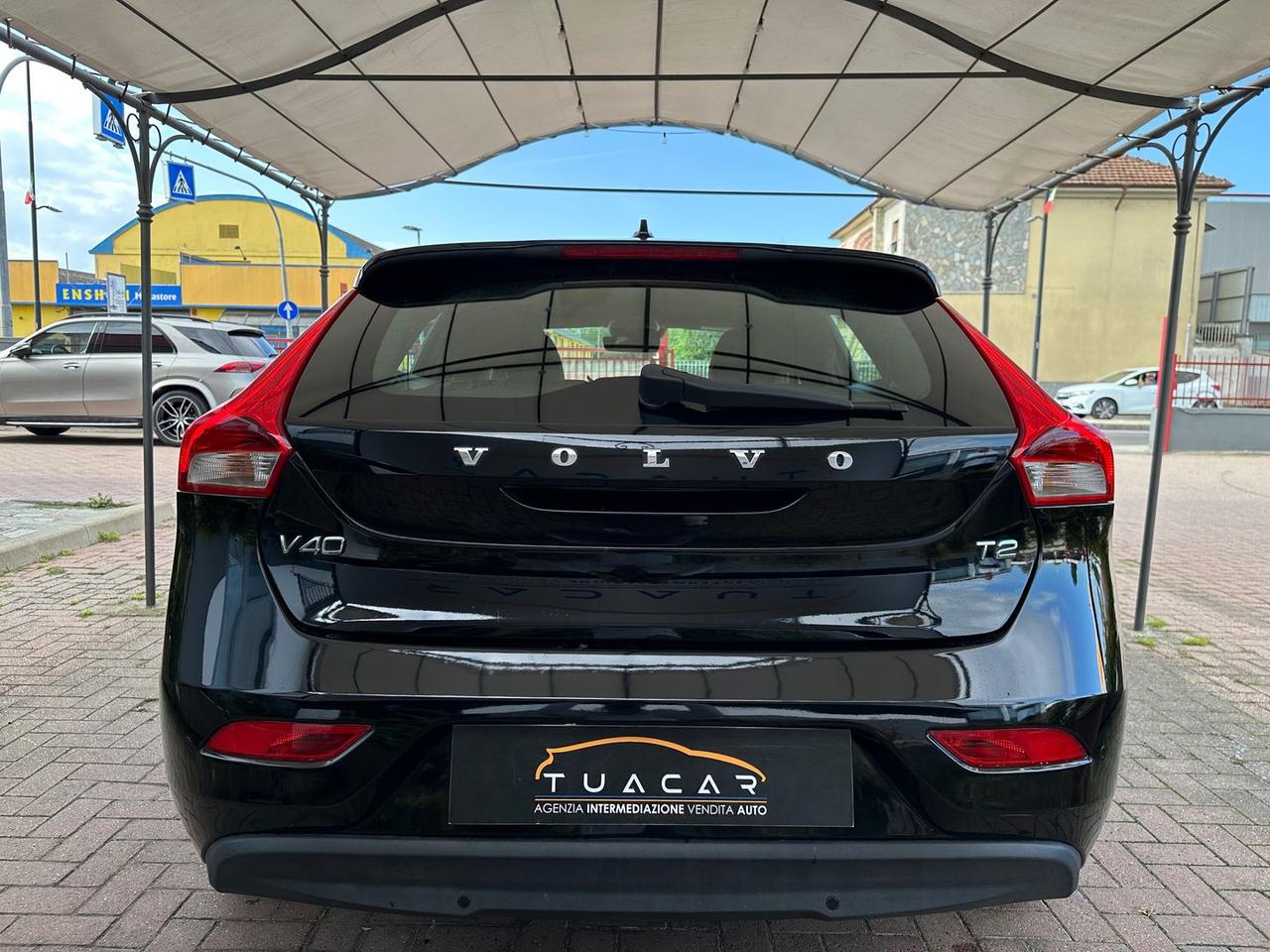 Volvo V40 Business Plus 2.0 T2 #6843