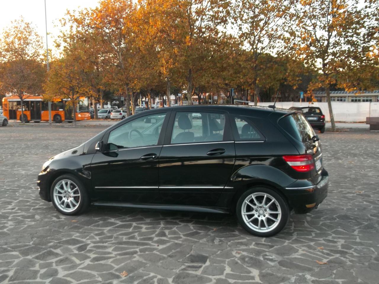 Mercedes B 180 CDI Automatic Full 2011