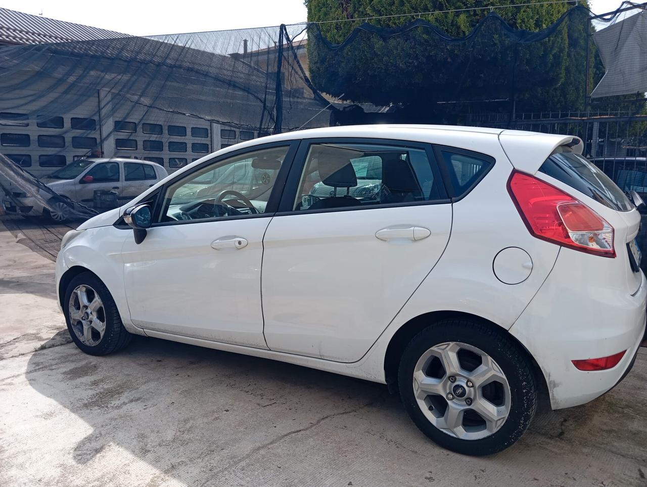 Ford Fiesta 1.5 TDCi 75CV 5 porte Titanium AUTOCARRO