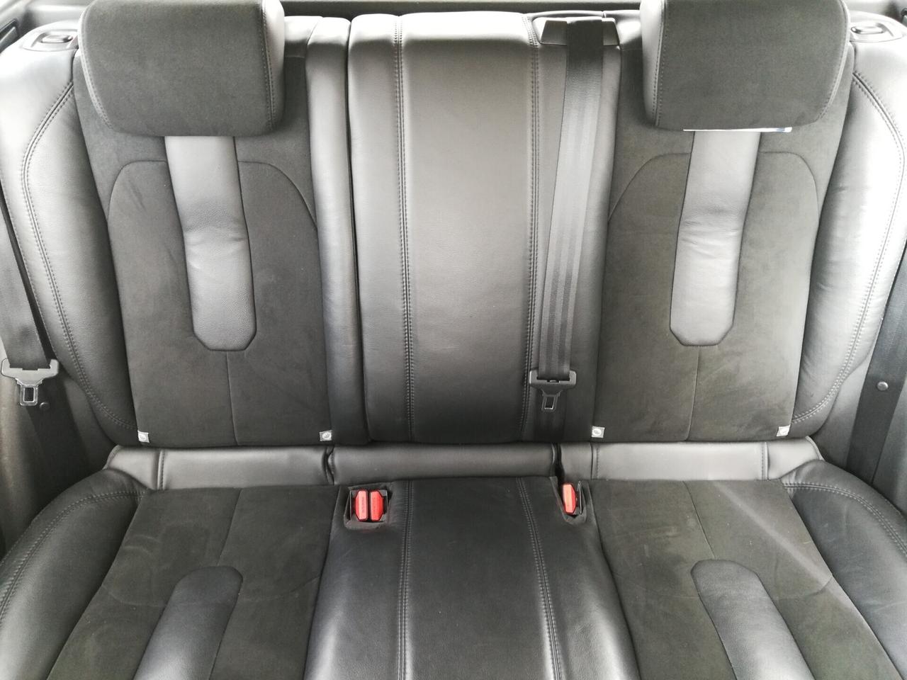 LAND ROVER - Range Rover Evoque - 2.2 TD4 5p. Pure