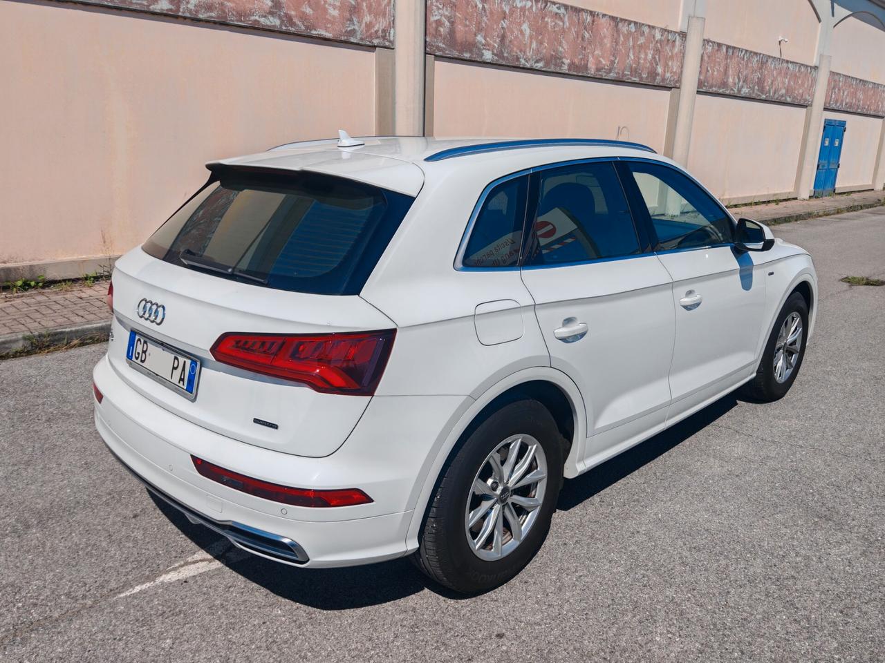 Audi Q5 190CV S LINE TOTALE UNIPROPRIETARIO KM VERI