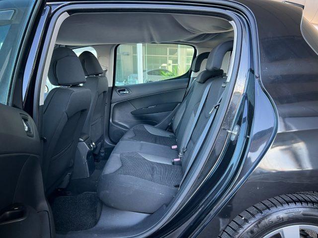 PEUGEOT 308 1.6 HDi 90CV 5P. Neopatentati