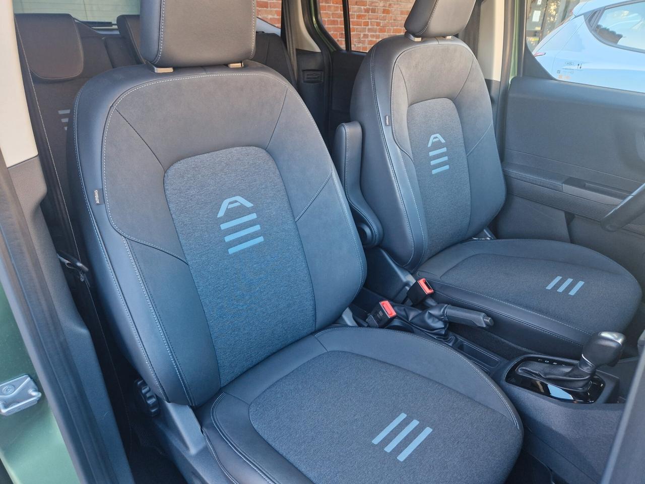 Ford Tourneo Courier AUTOMATICA 1.0 125CV Carplay, Telcamera