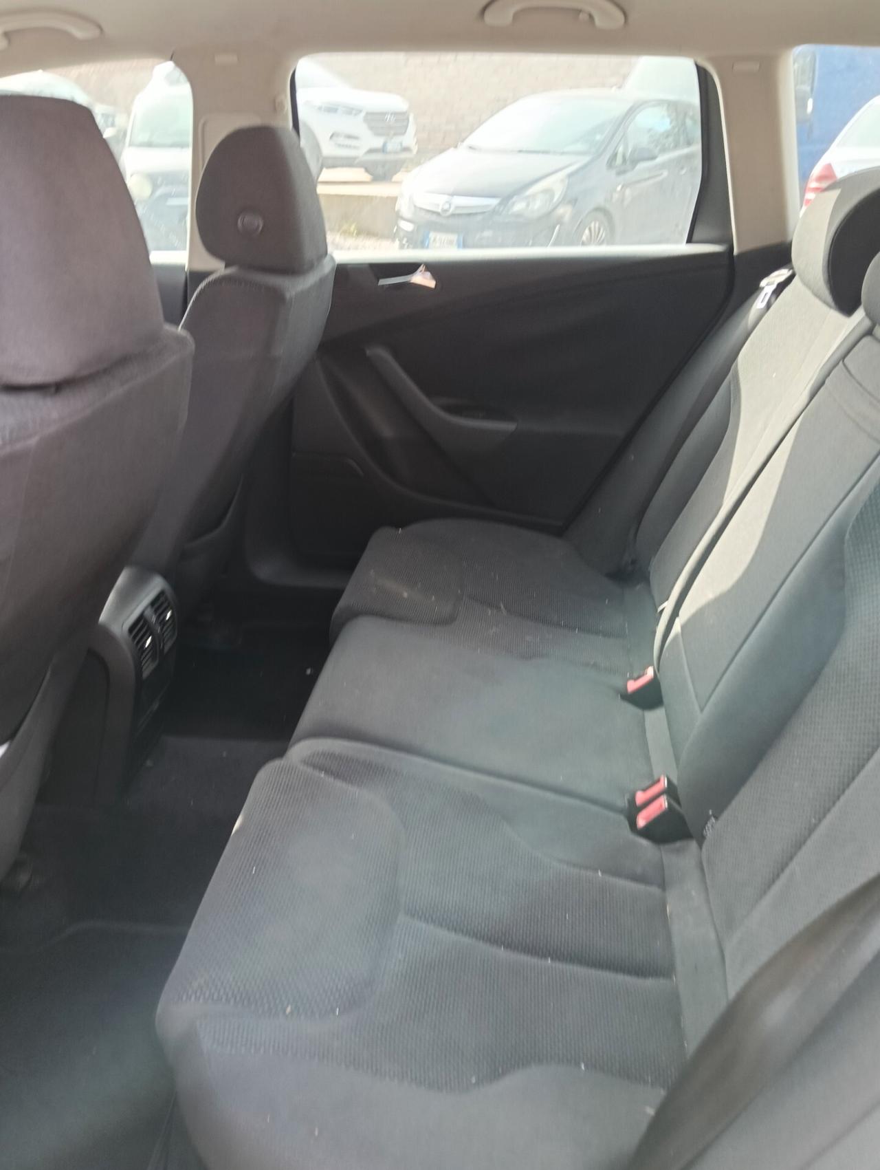 Volkswagen Passat 2.0 TDI DPF Comfortline