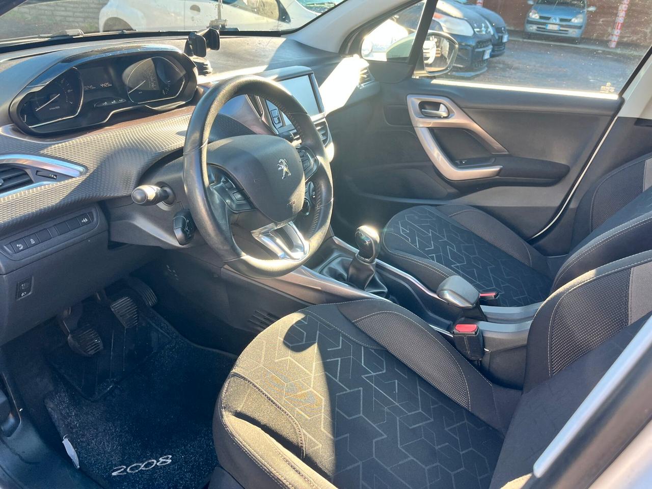 Peugeot 2008 PureTech 1.2