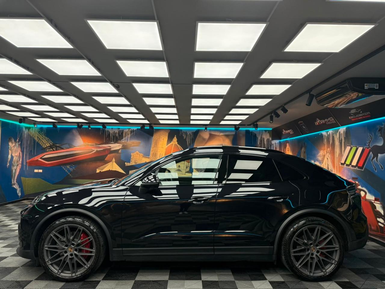 Porsche Macan EV 4S (451)