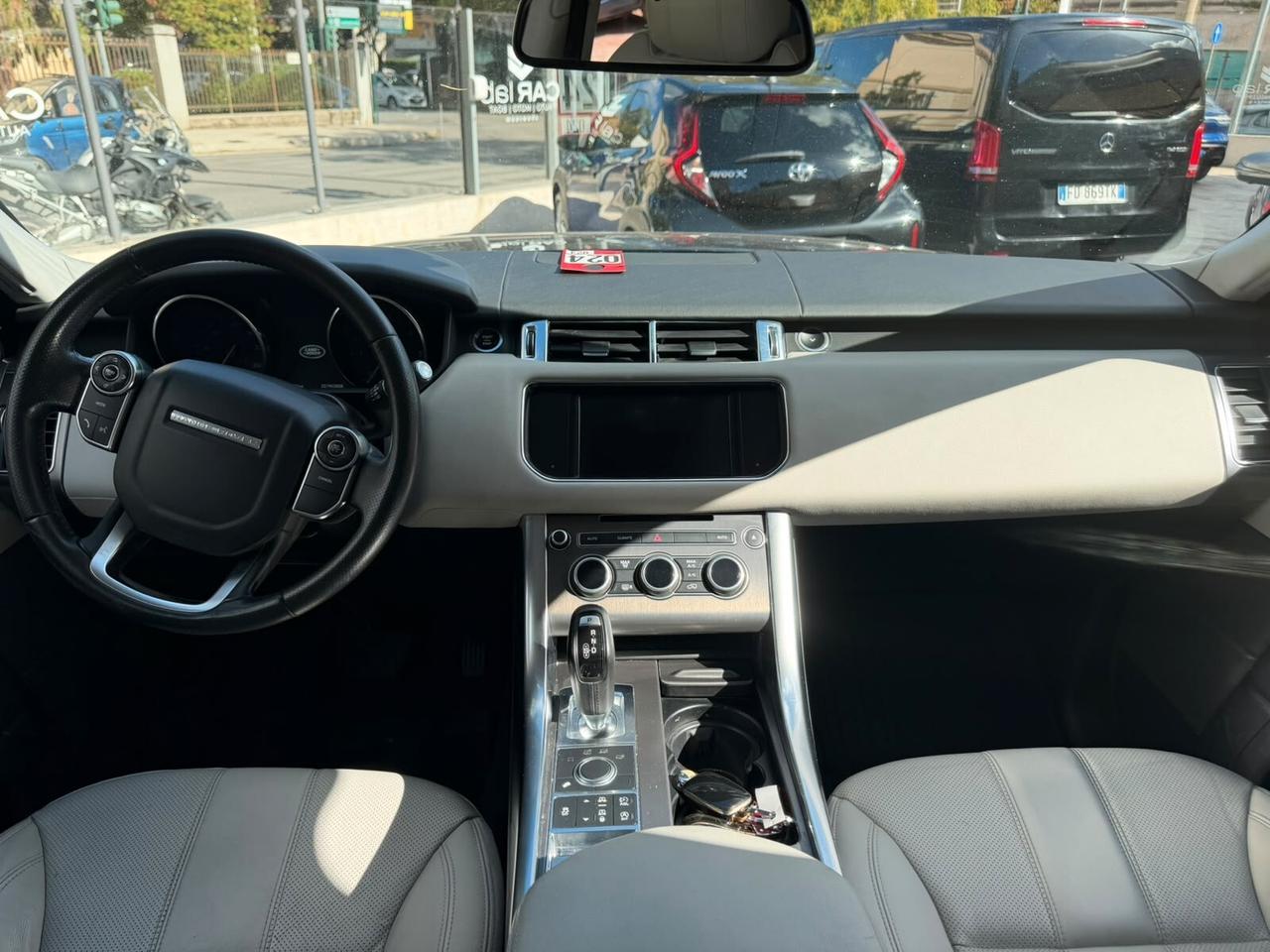 Land Rover Range Sport 3.0 TDV6 SE
