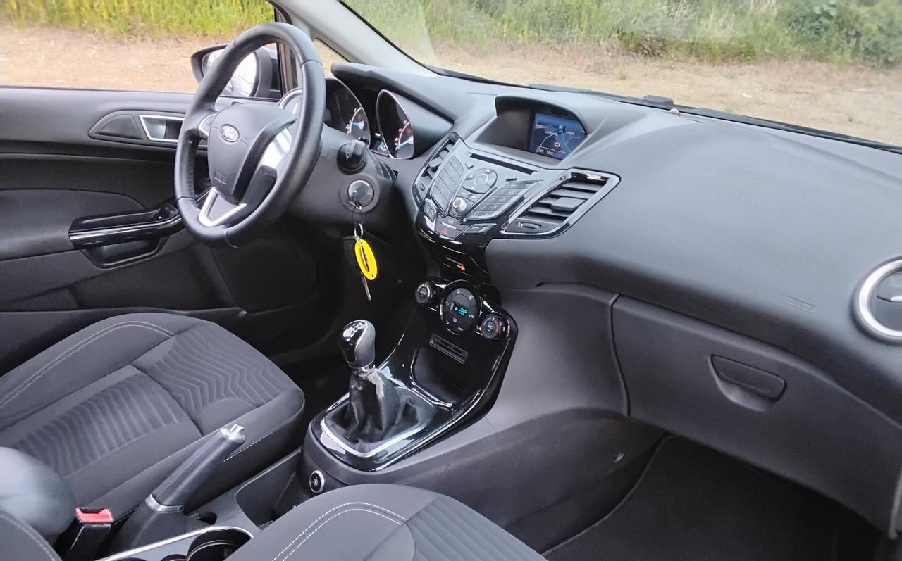 Ford Fiesta 1.4 5p. Bz.- GPL Titanium