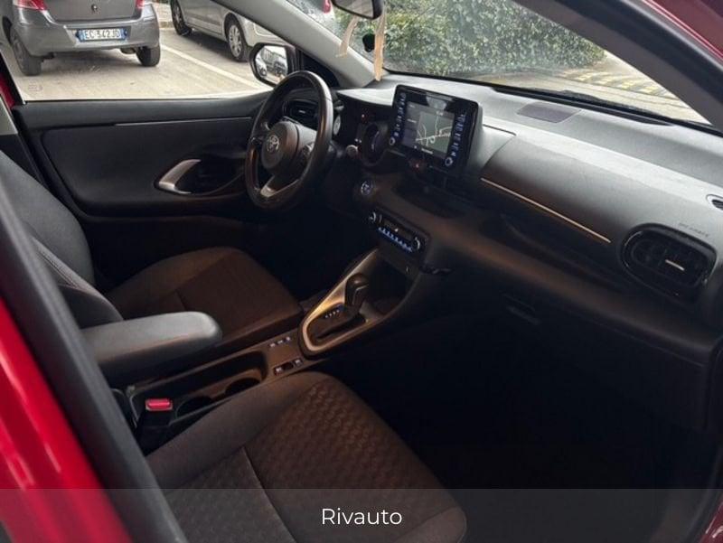 Toyota Yaris Hybrid Trend MY22