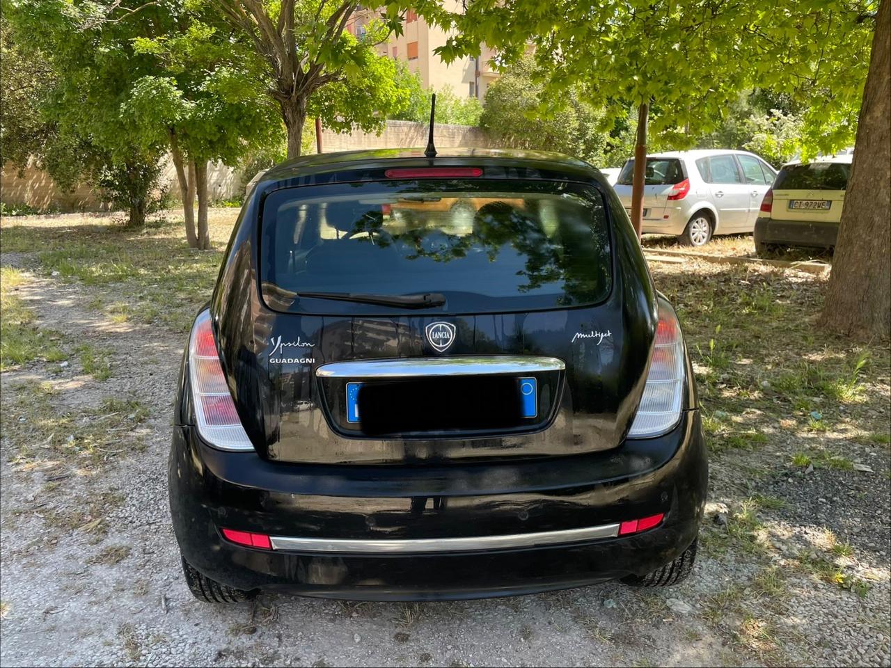 Lancia Ypsilon 1.3 MJT 75 CV Argento