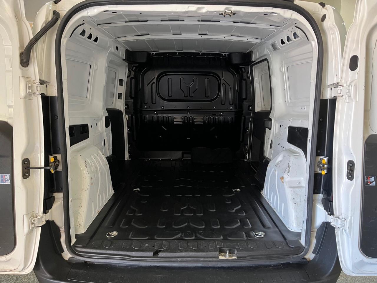 Fiat Doblo Doblò 1.6 MJT 105CV S&S PL-TN Cargo Maxi Lounge