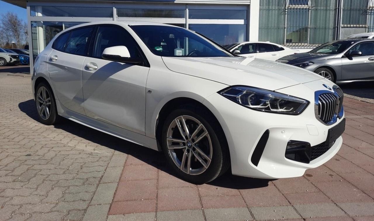 Bmw 118i 5p. Msport C automatico Navi