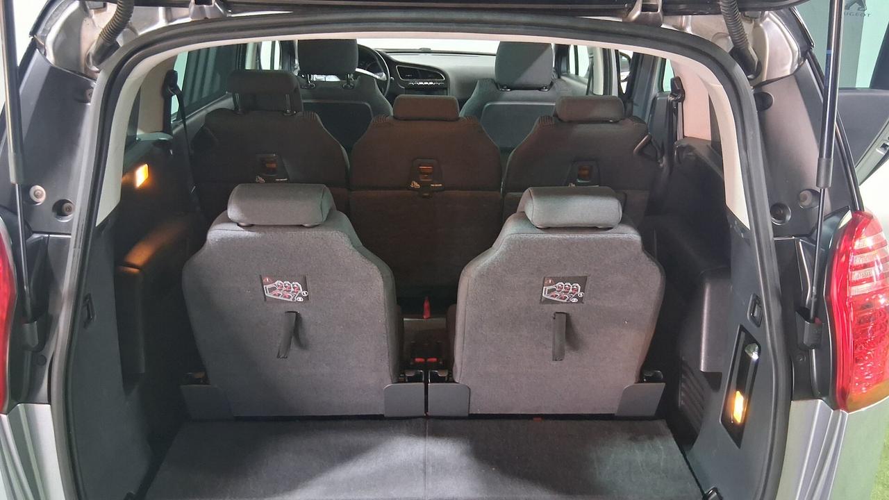 Peugeot 5008 Allure 7 posti 1.6 120cv anno 2015
