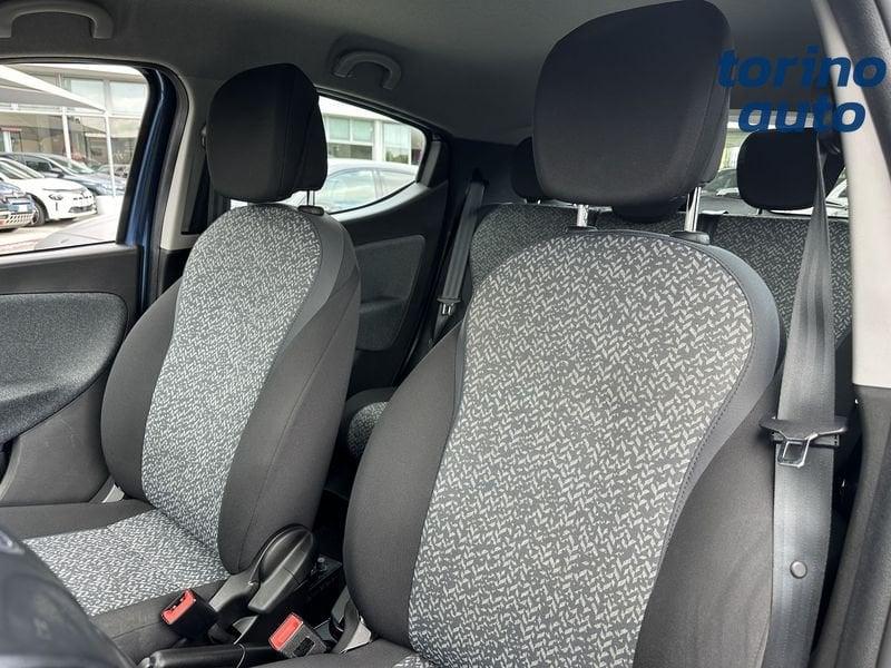 Lancia Ypsilon 1.0 FireFly 5 porte S&S Hybrid Silver
