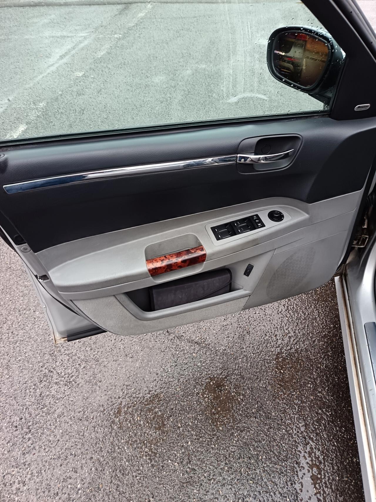 Chrysler 300C 3.0 V6 CRD cat DPF Touring