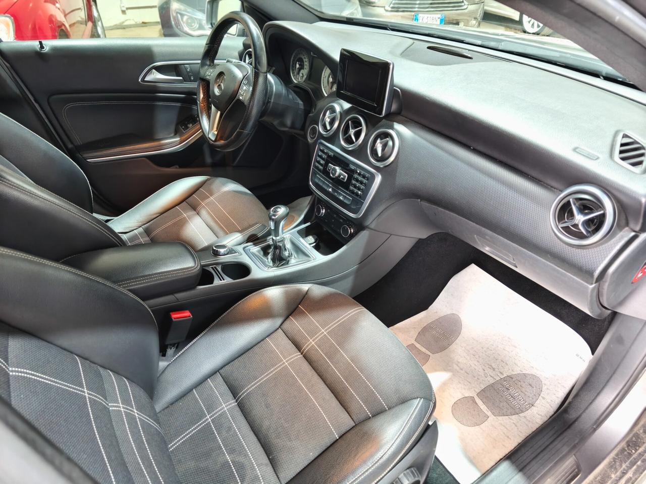 Mercedes-benz A 180 CDI BlueEFFICIENCY Sport AMG