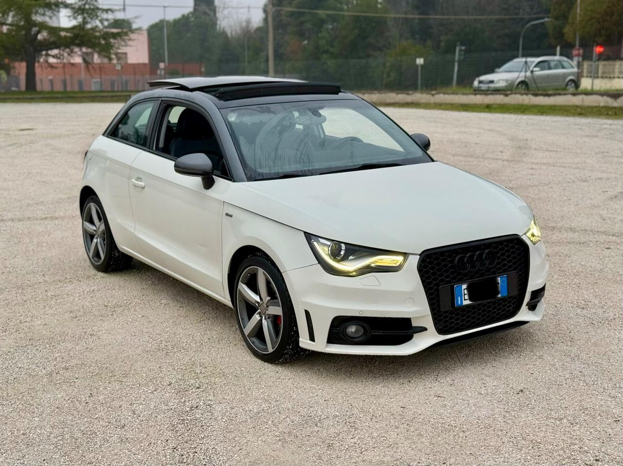 Audi A1 S-Line con 86 mila km NEOPATENTATi