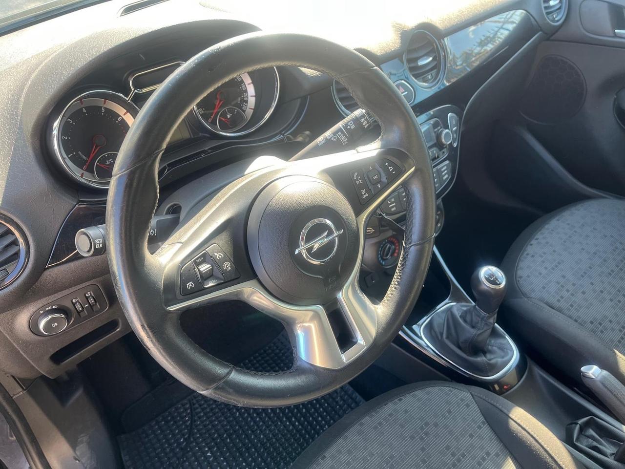 Opel adam 1.2 benz- full- km 77000-2015
