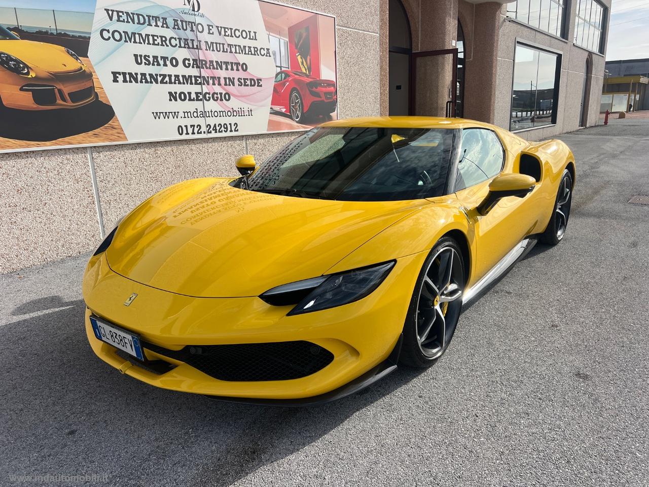 FERRARI 296 GTB CARBONIO SOLLEVATORE IVA ESPOSTA