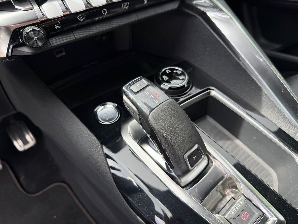 PEUGEOT - 3008 - PureTech Turbo 130 S&S EAT8 GT Line