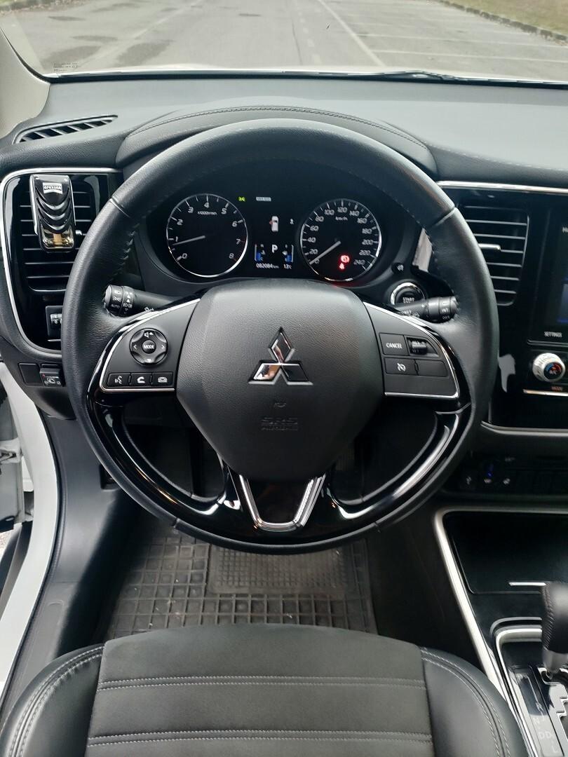 MITSUBISHI Outlander 2.0 CVT Intense 4w